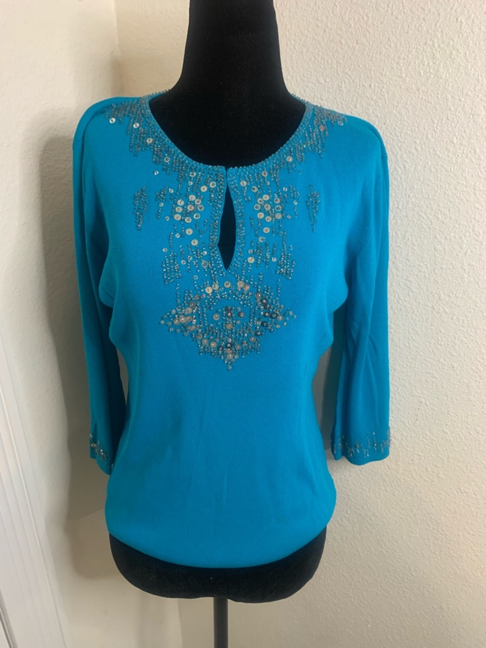 Beaded Keyhole Long Sleeve Top in Turquoise